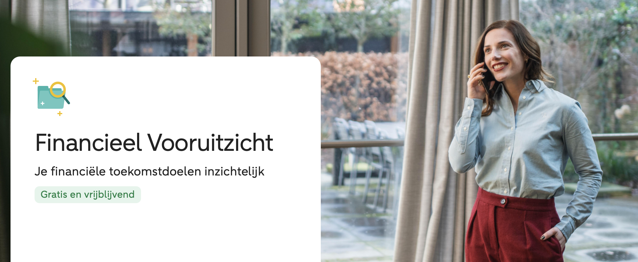 klant en adviseur in gesprek over de financiele toekomst 5